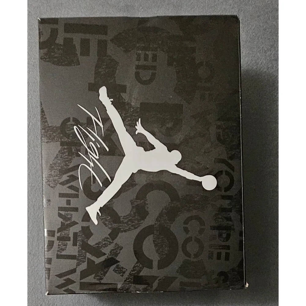 Air Jordan 4 Retro 